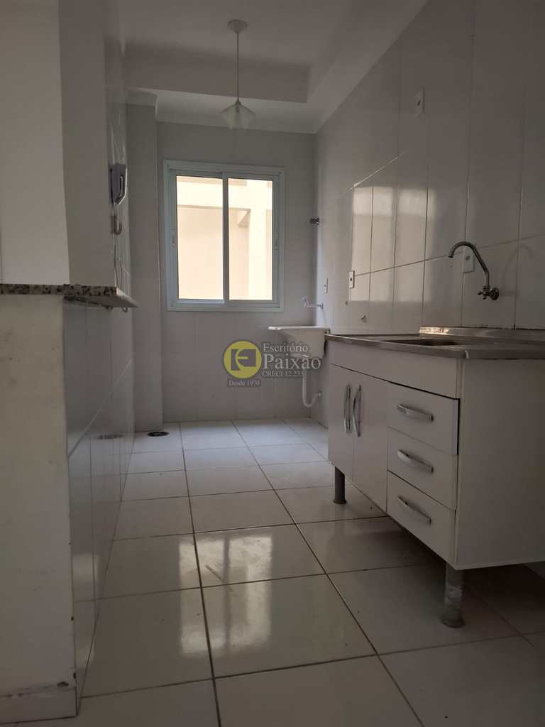 Apartamento em Mogi das Cruzes, no bairro Conjunto Habitacional Brás Cubas