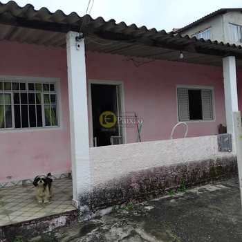 Casa em Mogi das Cruzes, bairro Quatinga