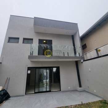Sobrado em Mogi das Cruzes, bairro Jardim Nathalie
