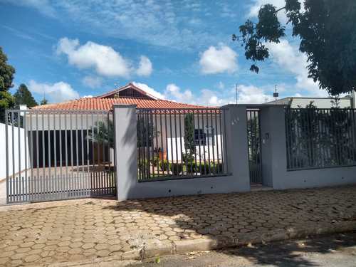 Casa, código 10 em Primavera do Leste, bairro Castelândia