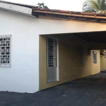 Casa em Cuiabá, bairro Parque Atalaia