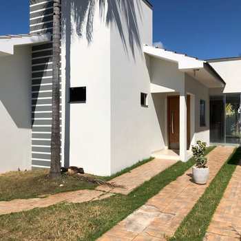 Casa em Primavera do Leste, bairro Jardim Itália