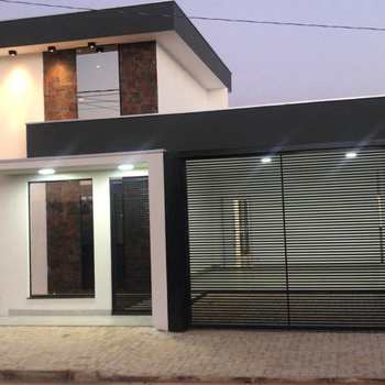 Casa em Primavera do Leste, bairro Poncho Verde