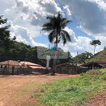 Fazenda em Bela Vista de Goiás, bairro Setor Central