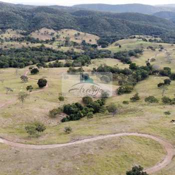 Fazenda em Bela Vista de Goiás, bairro Setor Central