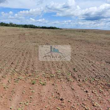 Fazenda em Divinópolis do Tocantins, bairro Setor Central