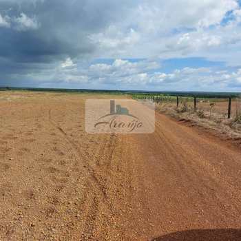 Fazenda em Divinópolis do Tocantins, bairro Setor Central
