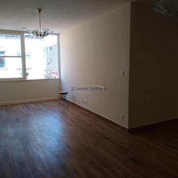 Apartamento em Santos, bairro Aparecida