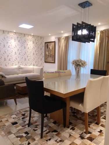 Apartamento, código 61737987 em Santos, bairro Embaré