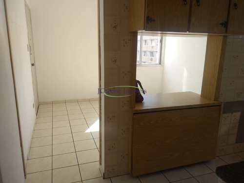 Apartamento, código 64152382 em Santos, bairro Boqueirão