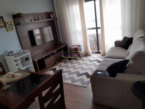 Apartamento, código 64152688 em Santos, bairro Embaré