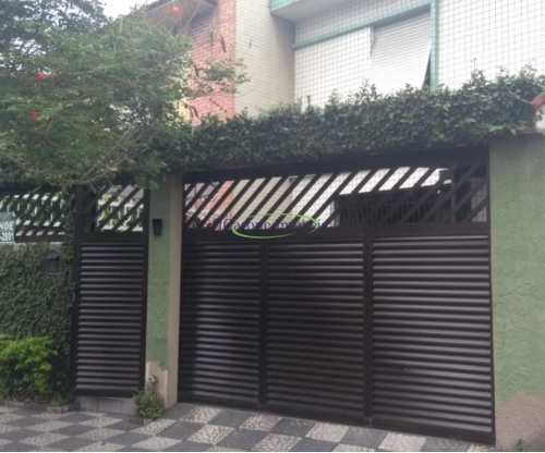 Casa, código 64152757 em Santos, bairro Boqueirão