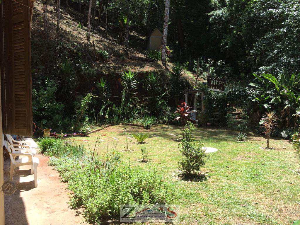 Casa em Santo Antônio do Pinhal, no bairro Barreiro