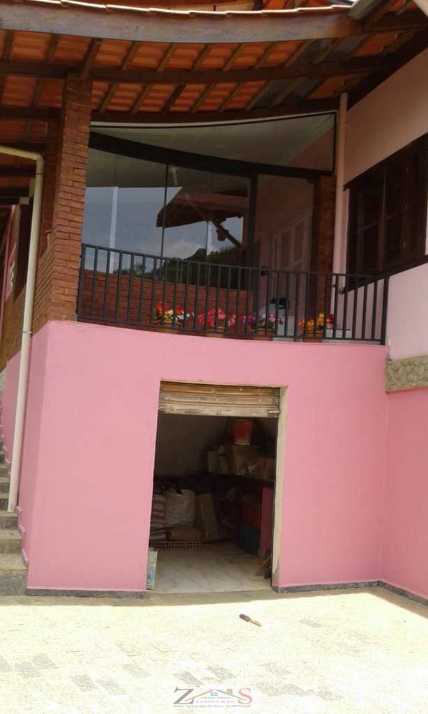 Casa em Santo Antônio do Pinhal, no bairro Barreiro