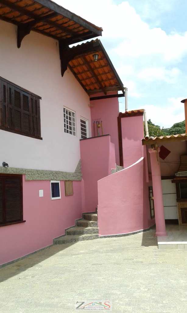 Casa em Santo Antônio do Pinhal, no bairro Barreiro