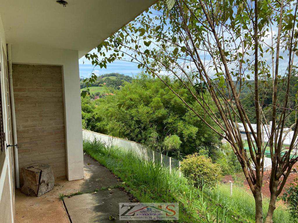 Casa em Santo Antônio do Pinhal, no bairro Centro