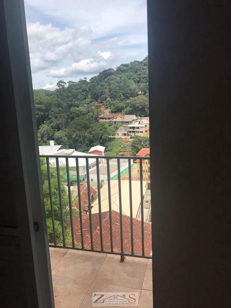 Casa em Santo Antônio do Pinhal, no bairro Centro