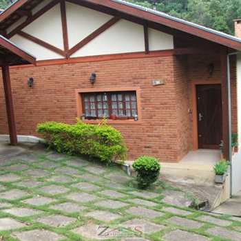 Casa em Santo Antônio do Pinhal, bairro Centro