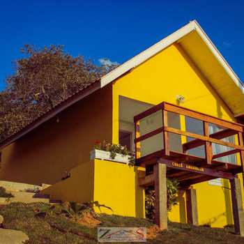 Casa em Santo Antônio do Pinhal, bairro Centro