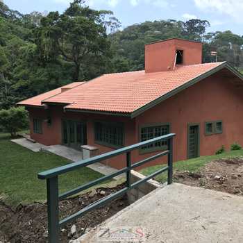 Casa em Santo Antônio do Pinhal, bairro Centro