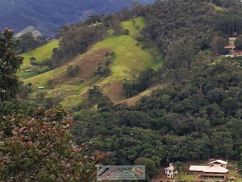 Sítio em Santo Antônio do Pinhal, no bairro 2 Km