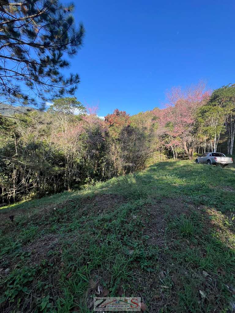 Terreno em Santo Antônio do Pinhal, no bairro 2 Km
