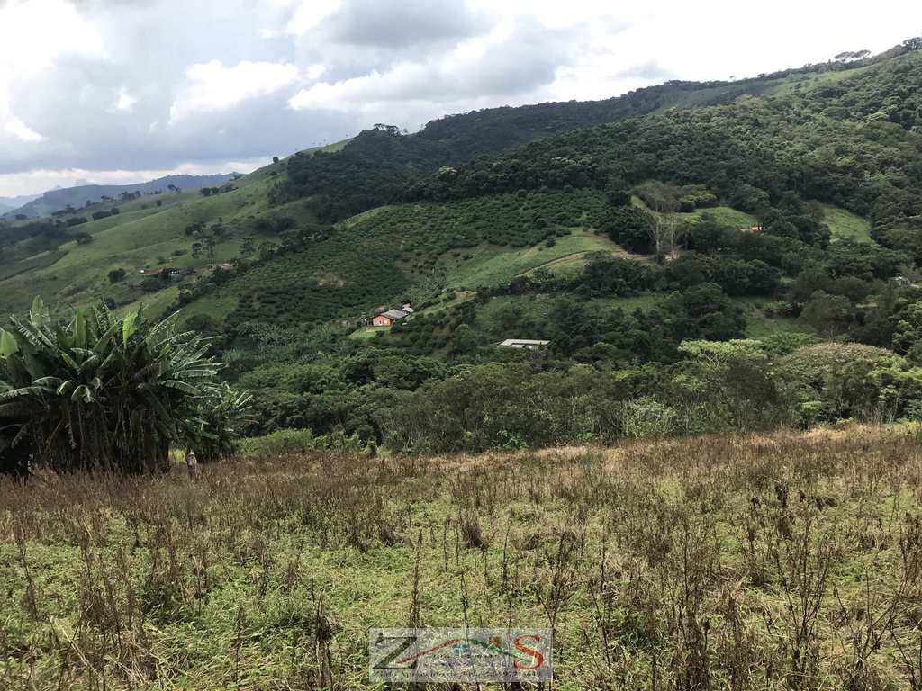 Chácara em Santo Antônio do Pinhal, no bairro 13 Km