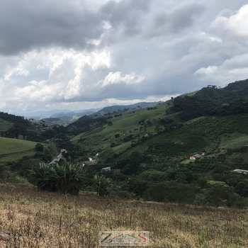 Chácara em Santo Antônio do Pinhal, bairro 13 Km