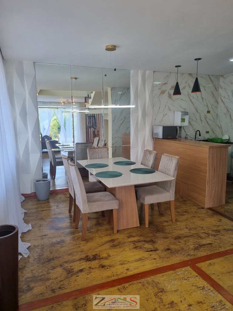 Casa em Santo Antônio do Pinhal, no bairro 6 Km