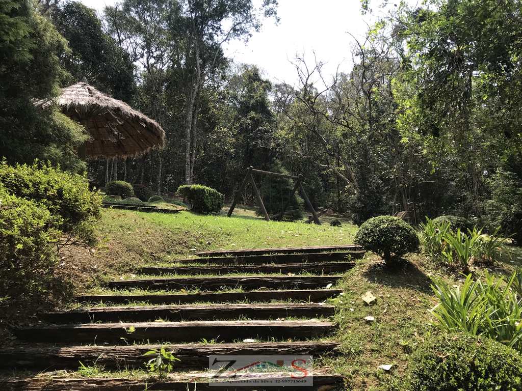 Sítio em Santo Antônio do Pinhal, no bairro 13 Km