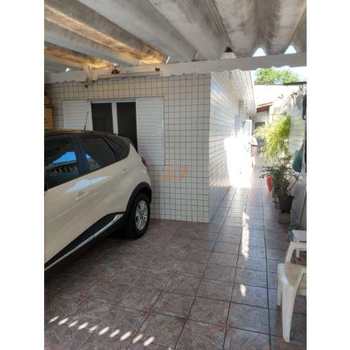Casa em Praia Grande, bairro Sítio do Campo