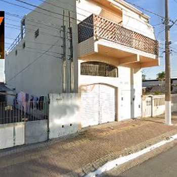 Prédio Residencial em Praia Grande, bairro Tupiry