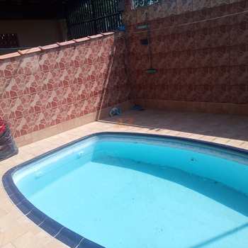 Casa em Praia Grande, bairro Canto do Forte