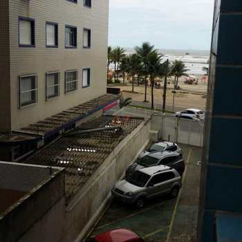 Apartamento em Praia Grande, bairro Ocian