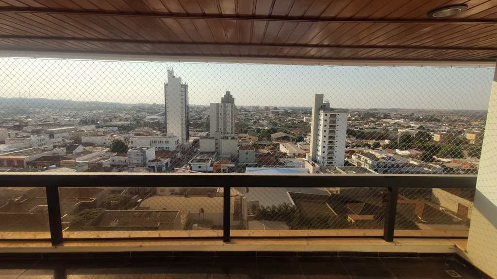 Apartamento em Jales, no bairro Centro