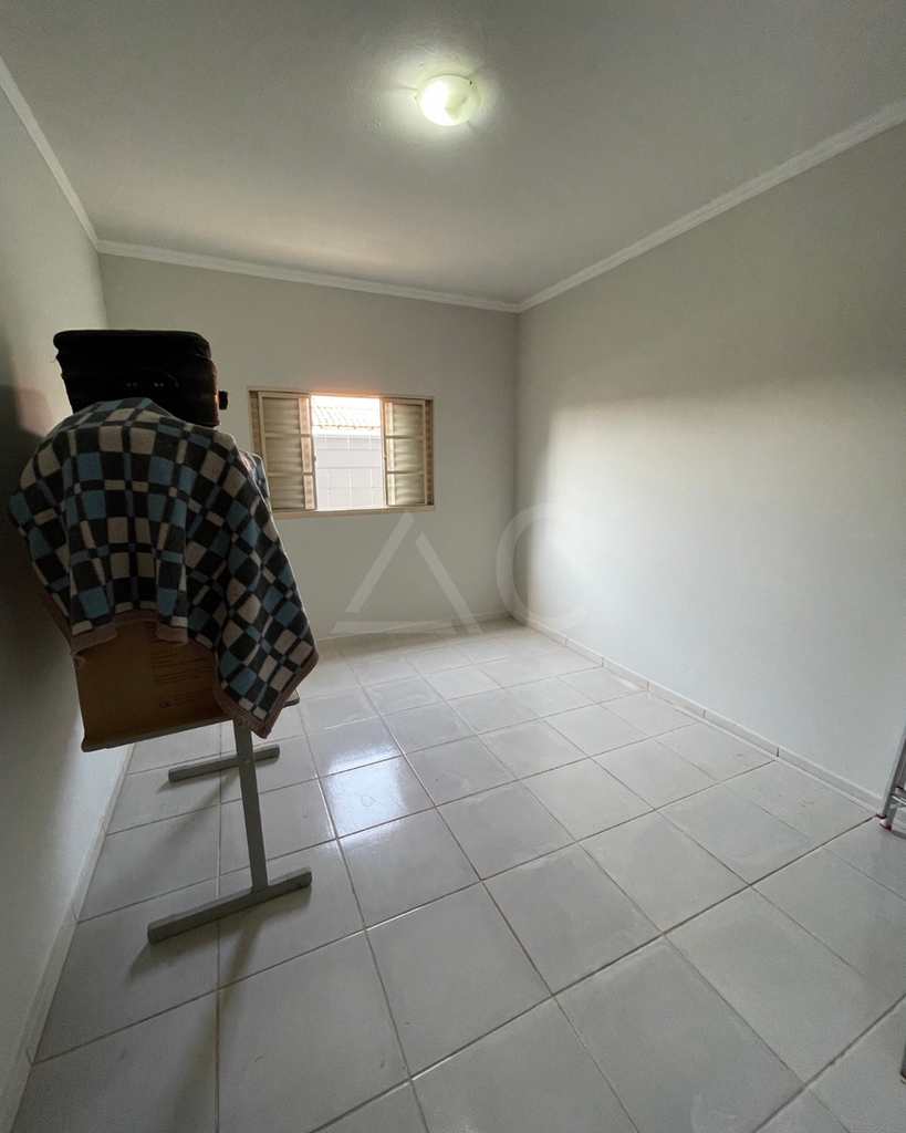 Casa em Jales, no bairro Jardim Santo Expedito