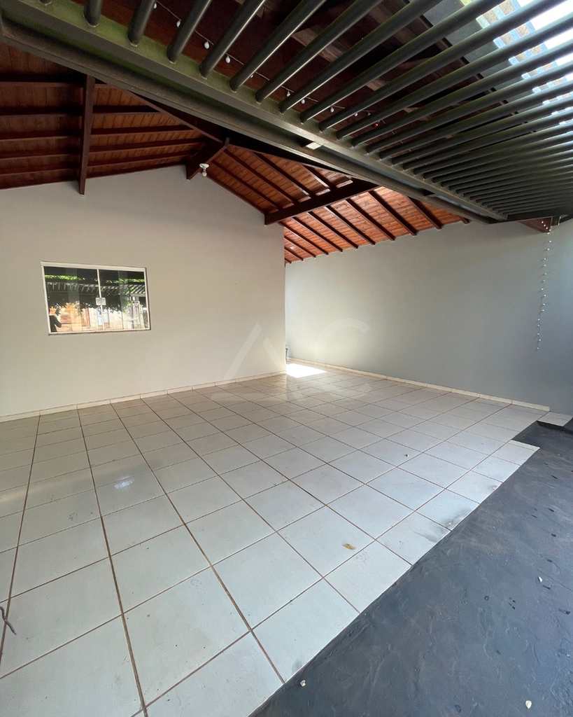 Casa em Jales, no bairro Jardim Santo Expedito