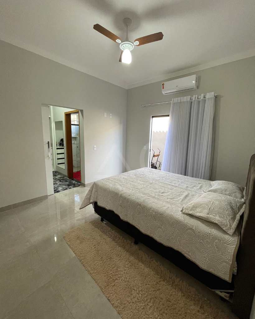 Casa em Jales, no bairro Jardim Doutor Euplhy Jalles