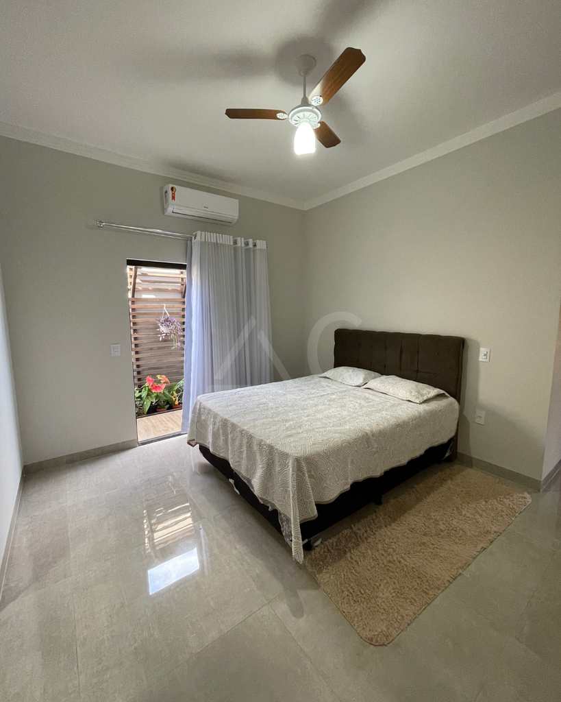 Casa em Jales, no bairro Jardim Doutor Euplhy Jalles
