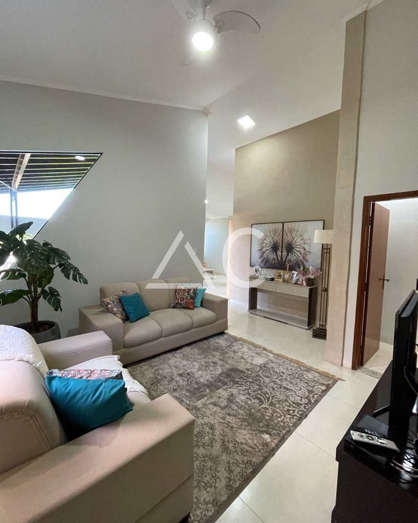 Casa em Jales, no bairro Centro