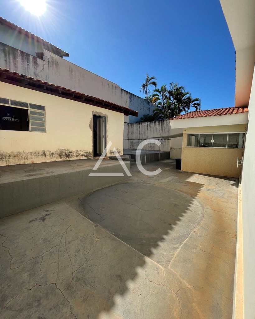 Casa em Jales, no bairro Centro