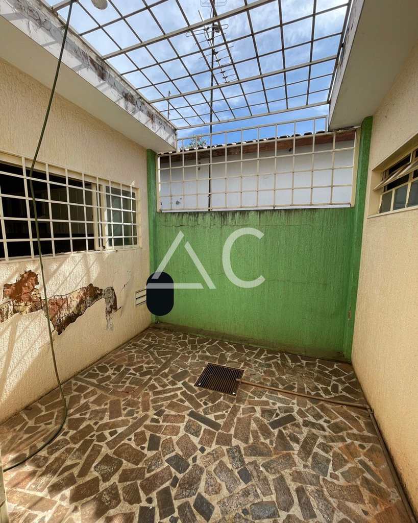 Casa em Jales, no bairro Jardim Tangará