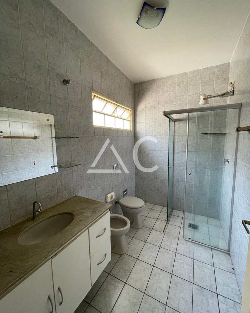 Casa em Jales, no bairro Jardim Tangará