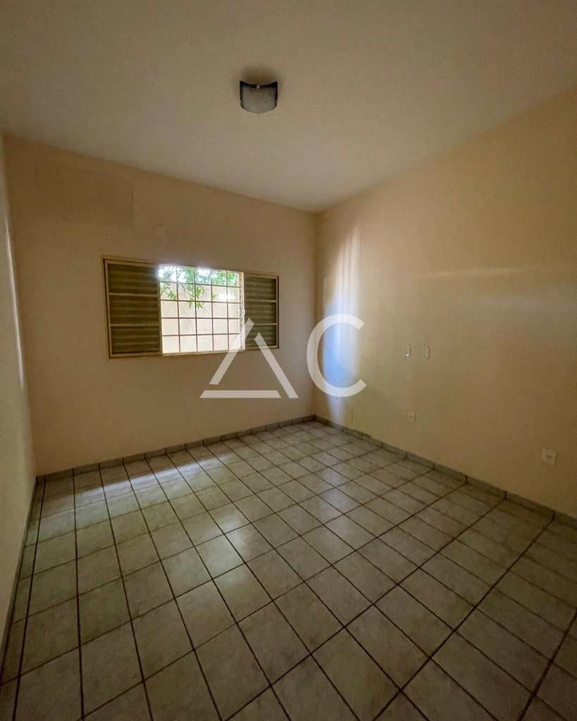 Casa em Jales, no bairro Jardim Tangará