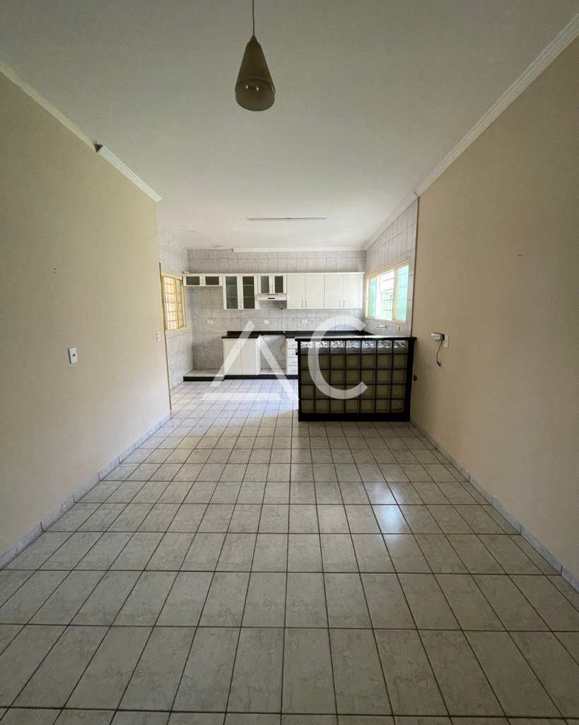 Casa em Jales, no bairro Jardim Tangará