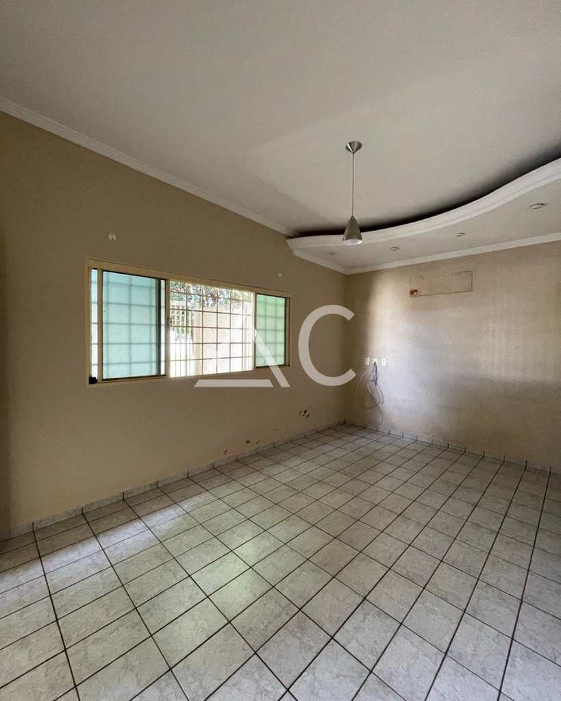 Casa em Jales, no bairro Jardim Tangará