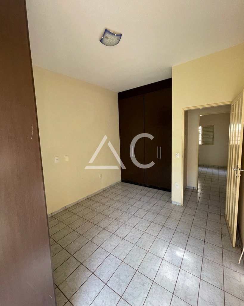 Casa em Jales, no bairro Jardim Tangará