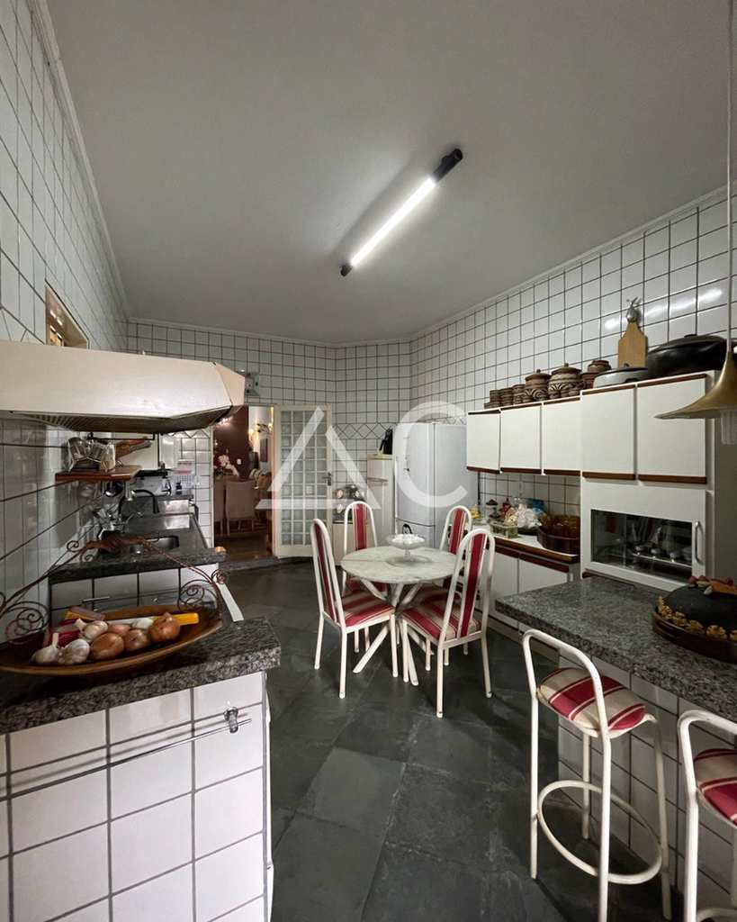 Casa em Jales, no bairro Jardim Pêgolo