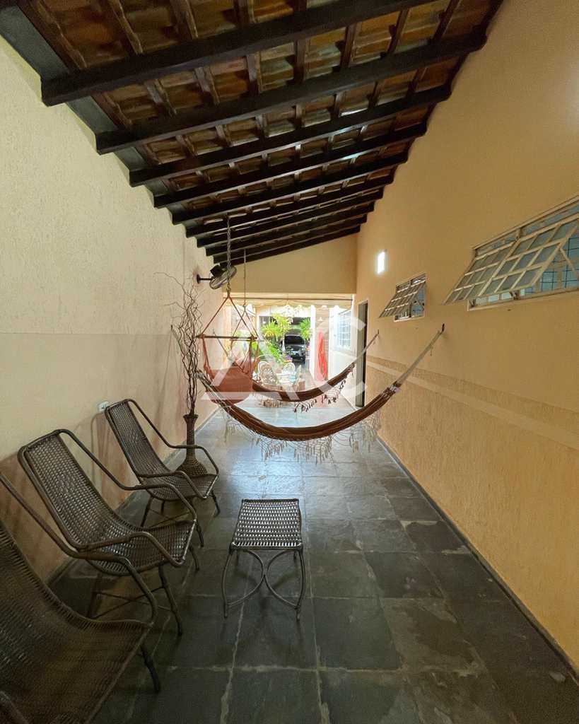 Casa em Jales, no bairro Jardim Pêgolo