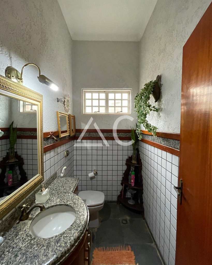 Casa em Jales, no bairro Jardim Pêgolo